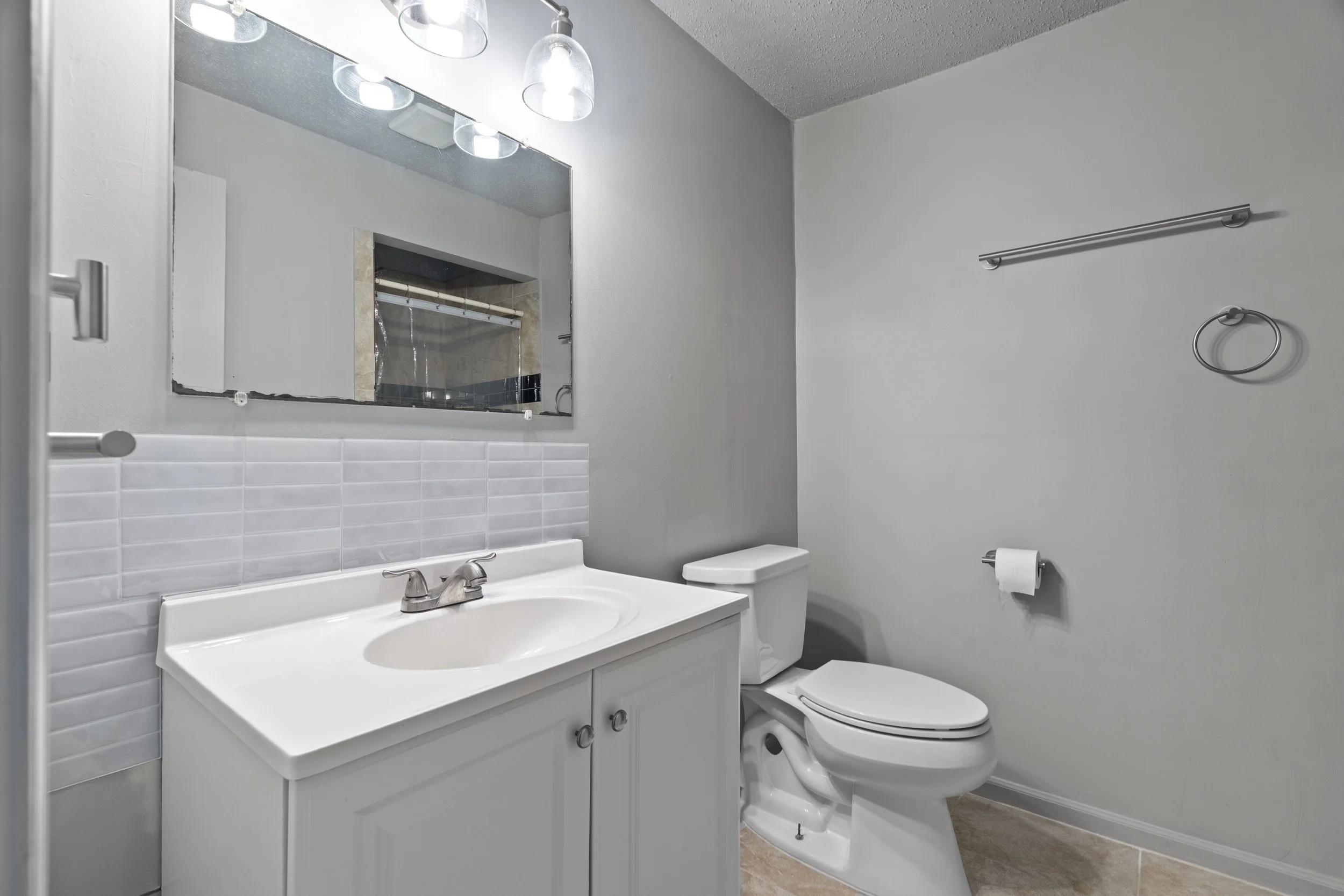 Full three piece bathroom