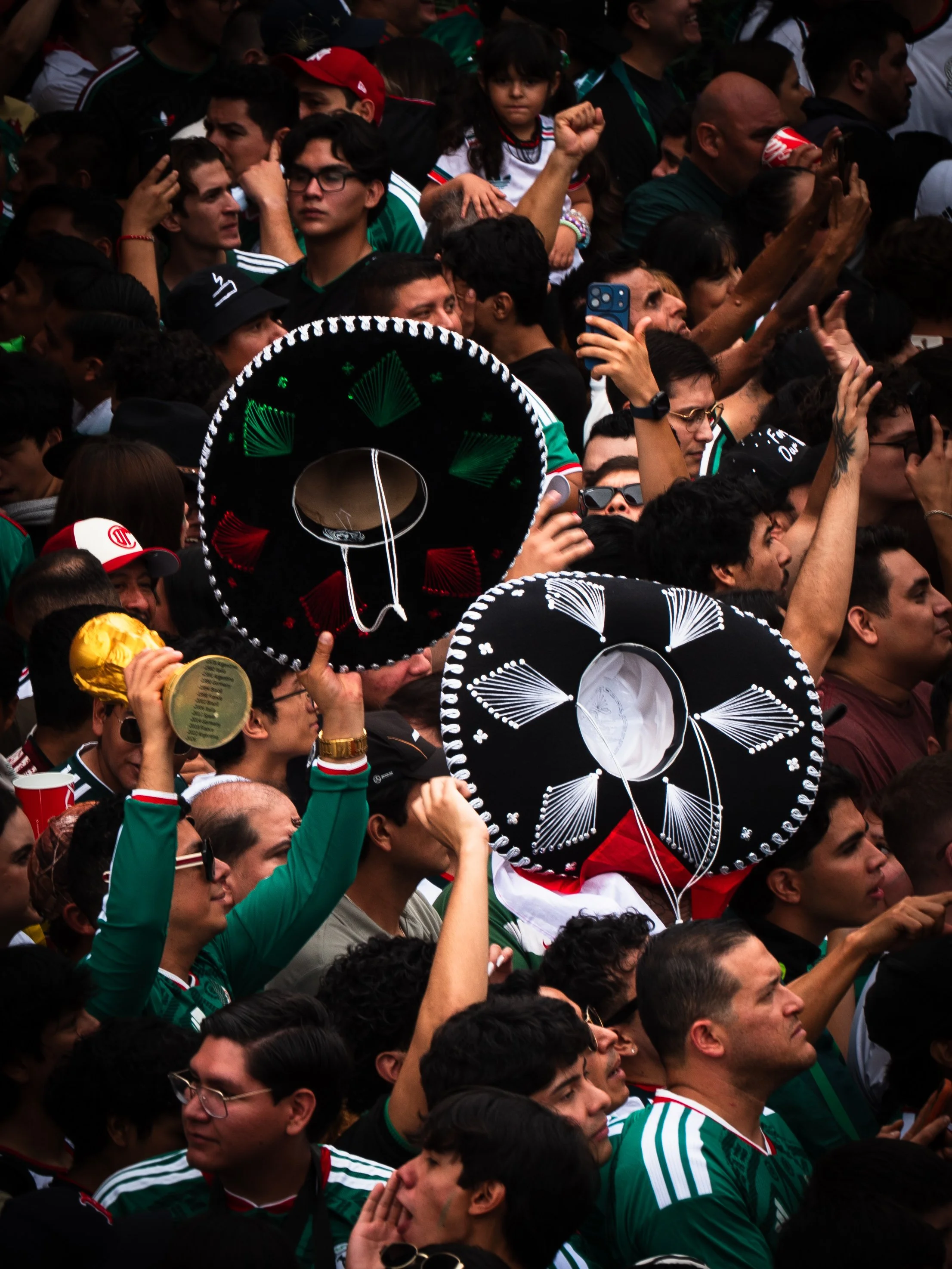 Sombreros ƒ/6.3 | 1/160 | 237mm