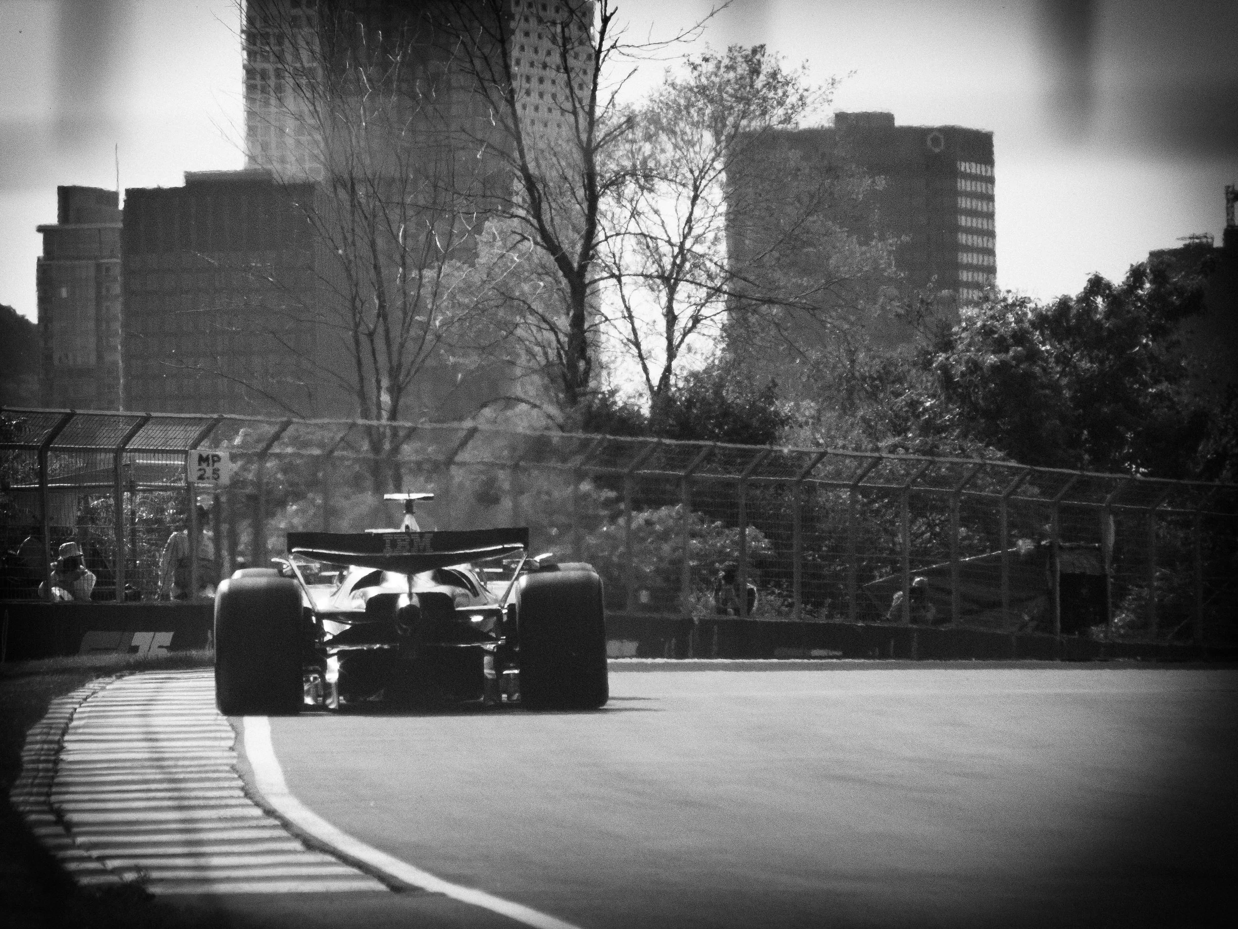 Lewis Hamilton - ƒ/5.6 | 1/4000 | 150mm