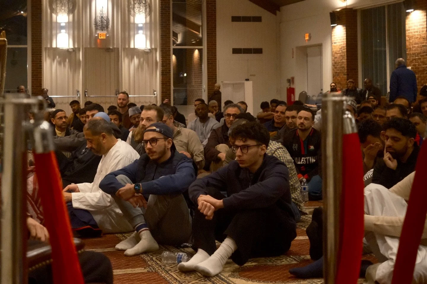 Last weekend we were blessed to witness an amazing turnout as hundreds of souls gathered in the house of Allah to reflect and strengthen our love for the Quran during these precious last 10 nights of Ramadan. &thinsp;
&thinsp;
We are so thankful to e