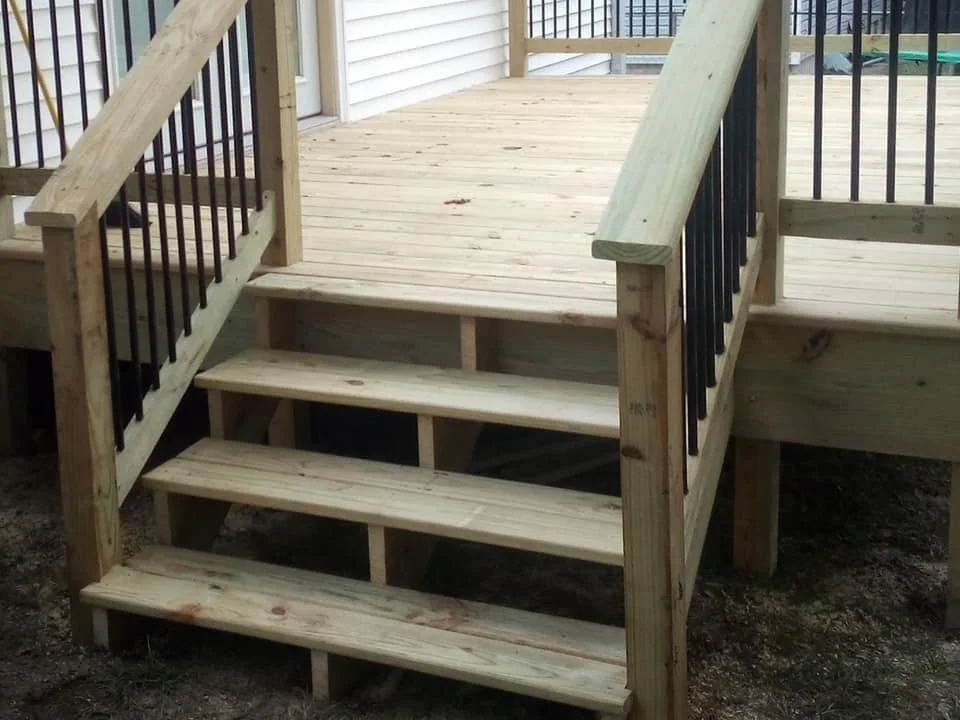 Professional Deck builder Sedalia, MO