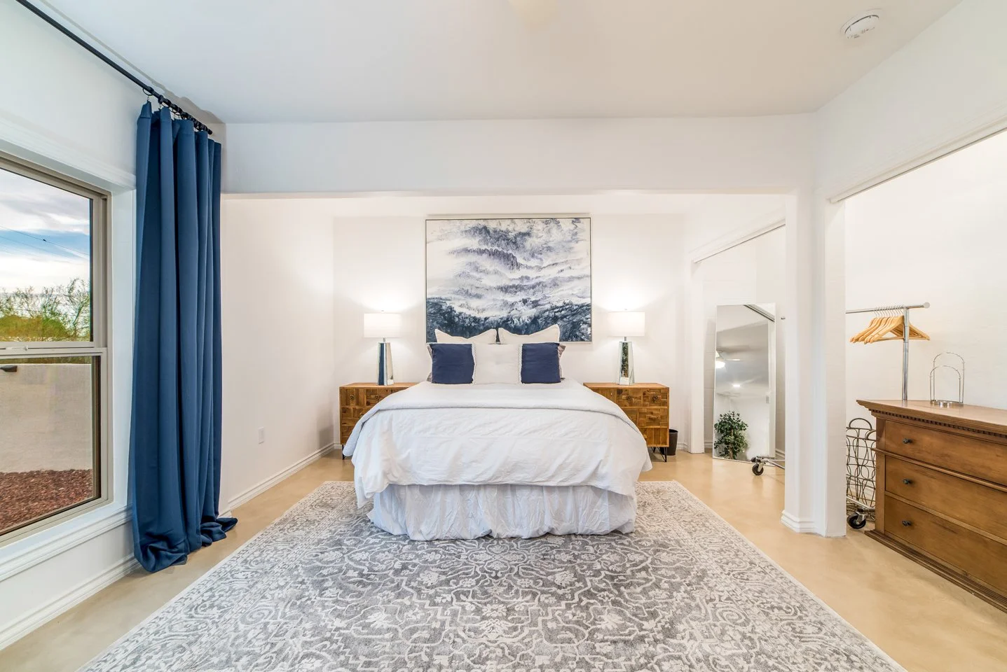 7122 N Perguia Way - Air BnB Images-21.jpg