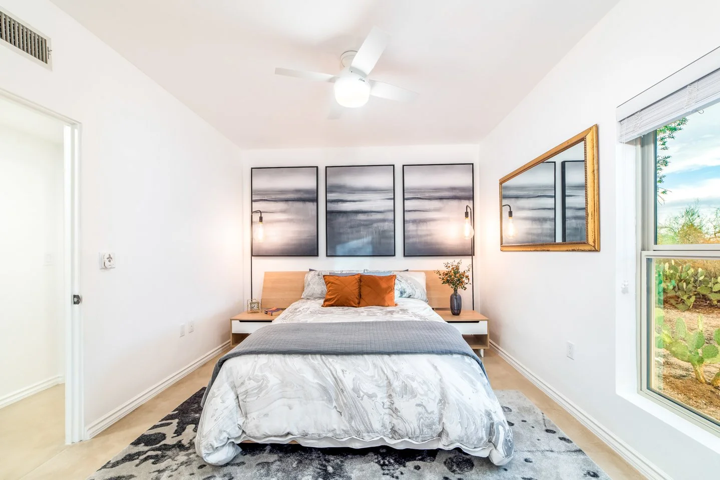 7122 N Perguia Way - Air BnB Images-29.jpg