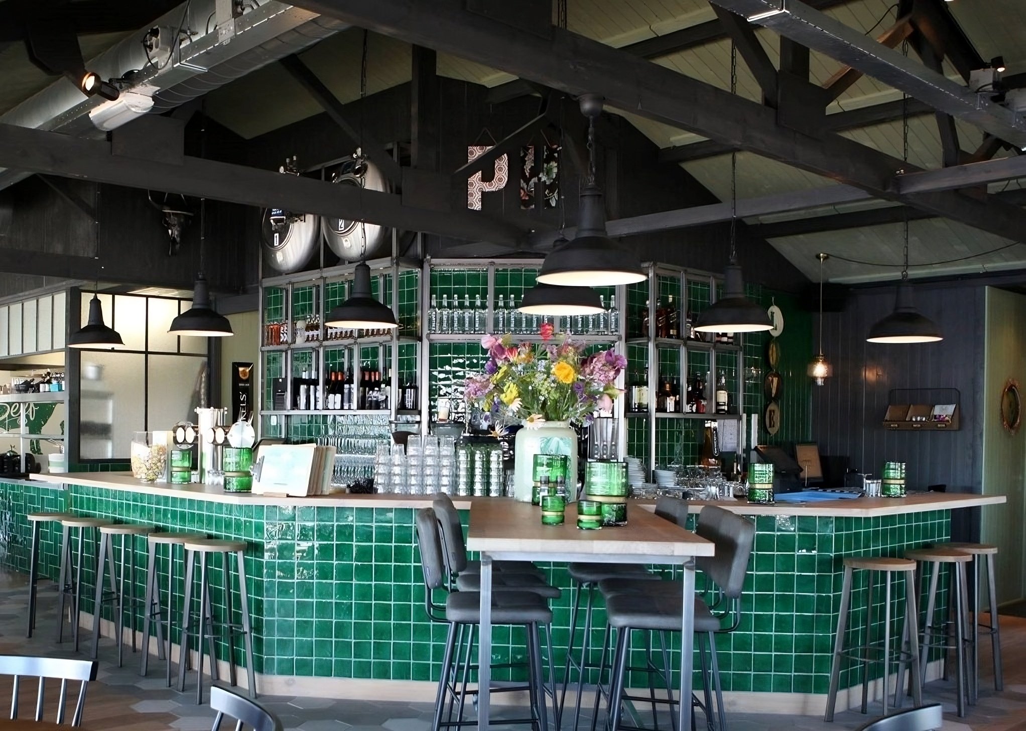 Restaurante · Verde cobre · 10×10 brillo
