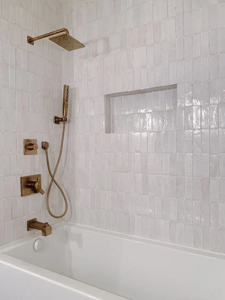 AZULEJO  BLANCO ANTIQUE ALMOND ALCOCERAM