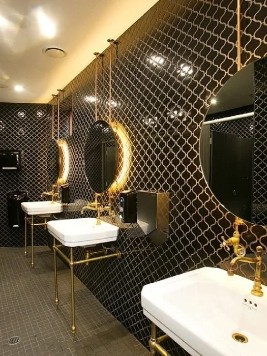 BAÑO AZULEJO CURVILINEO NEGRO ALCOCERAM