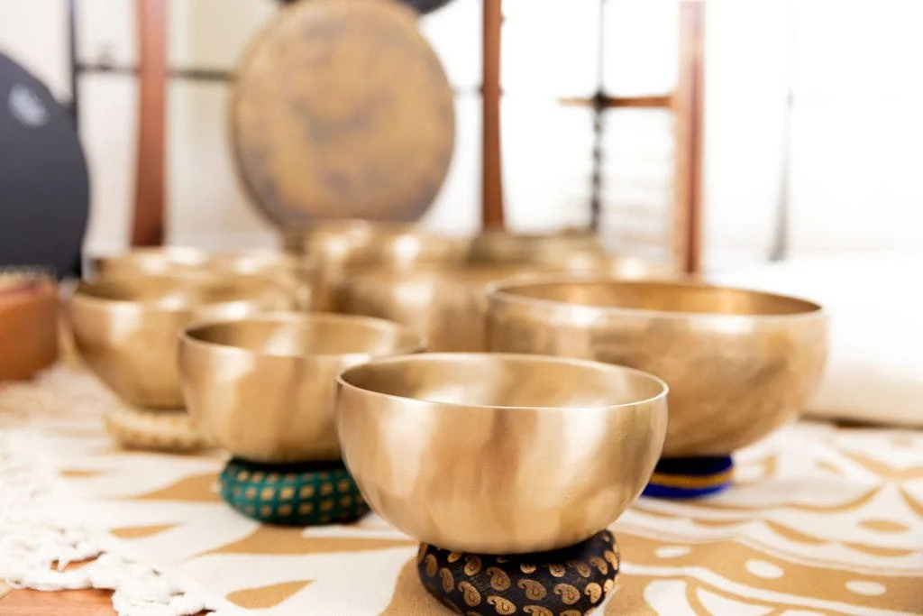 6 metal sound healing bowls