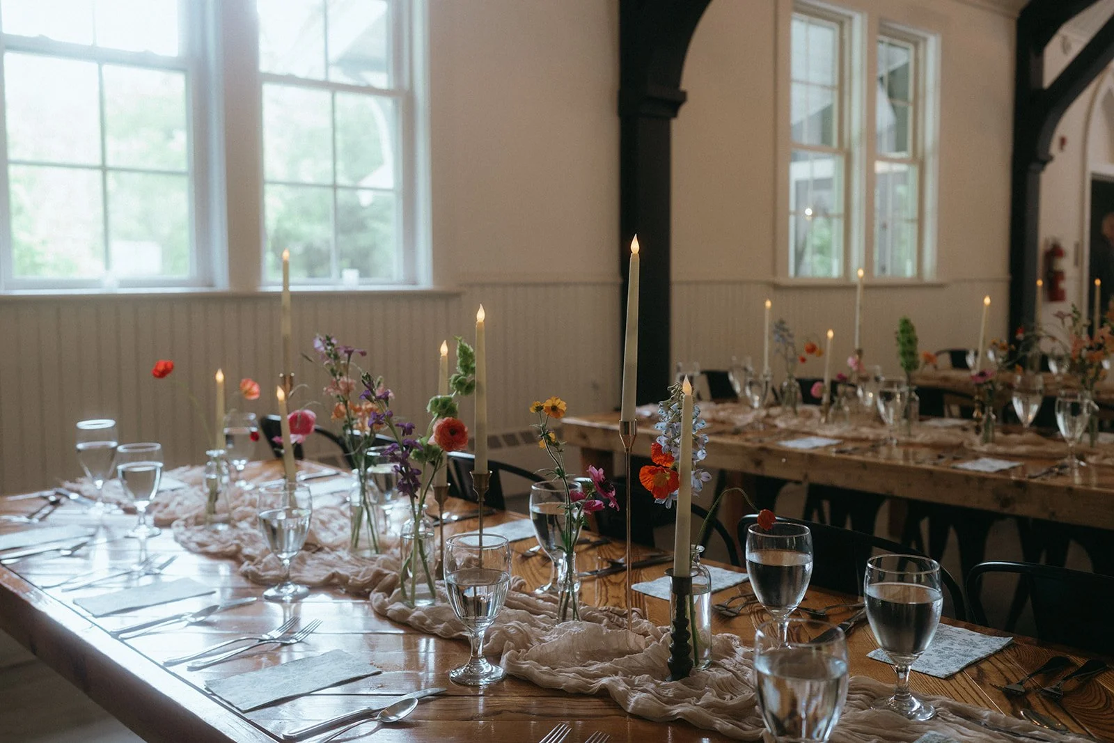 Rustic table setting at one of Laurie’s customers wedding.