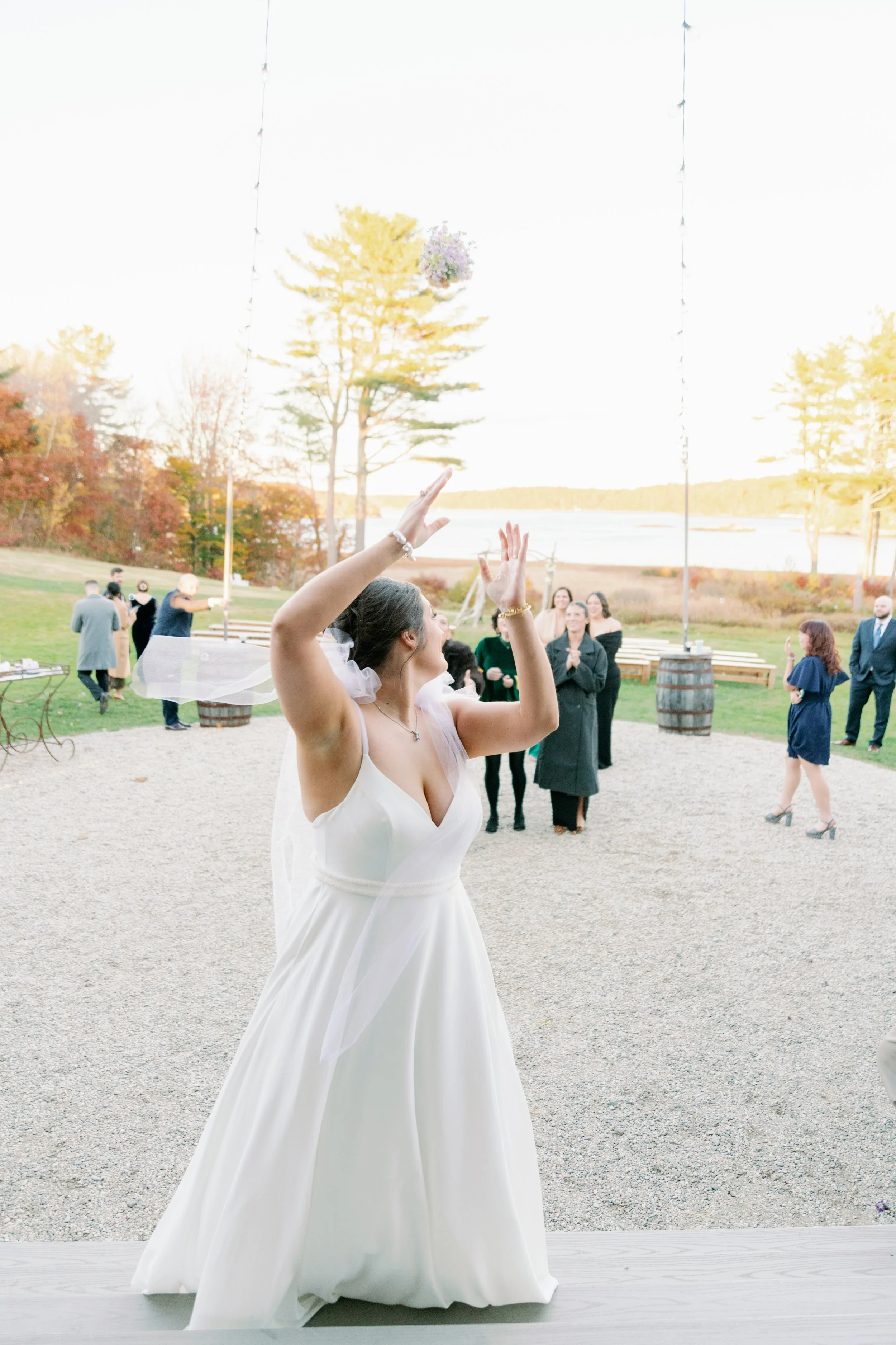 bouuquet toss 2.jpg