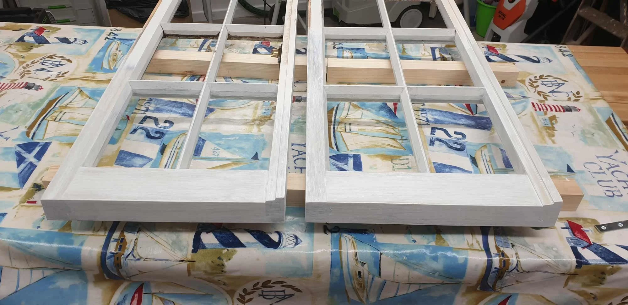 Fixed, primed and undercoated sash windows