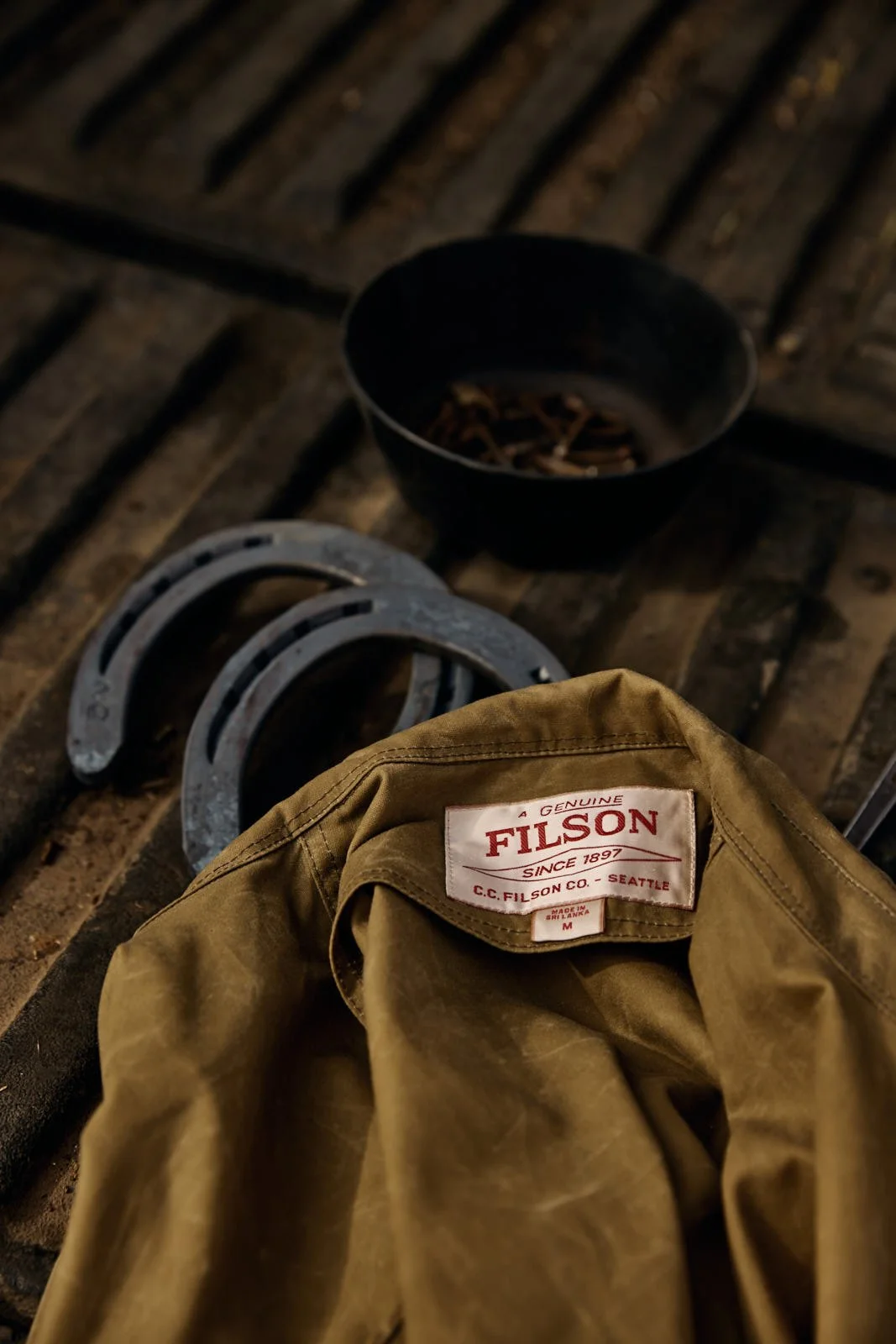 john-robson-brand-photography-filson-shirt-jac-tag-vertical.jpg