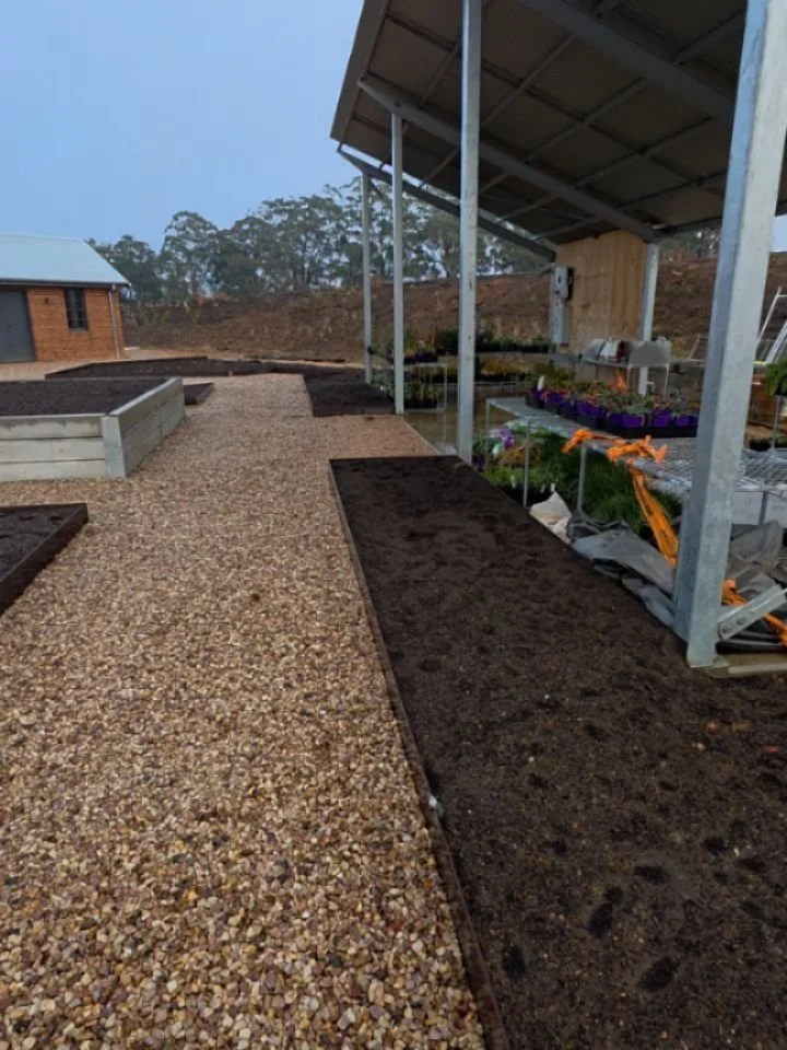 Glenlyon. 

Work in progress. 

Back to finsh off this area once @_fence_2_fence_ has done his magic. 

@loddon_farm

#landscapingvictoria #veggiegarden #bendigobusiness #macedonranges #hepburn