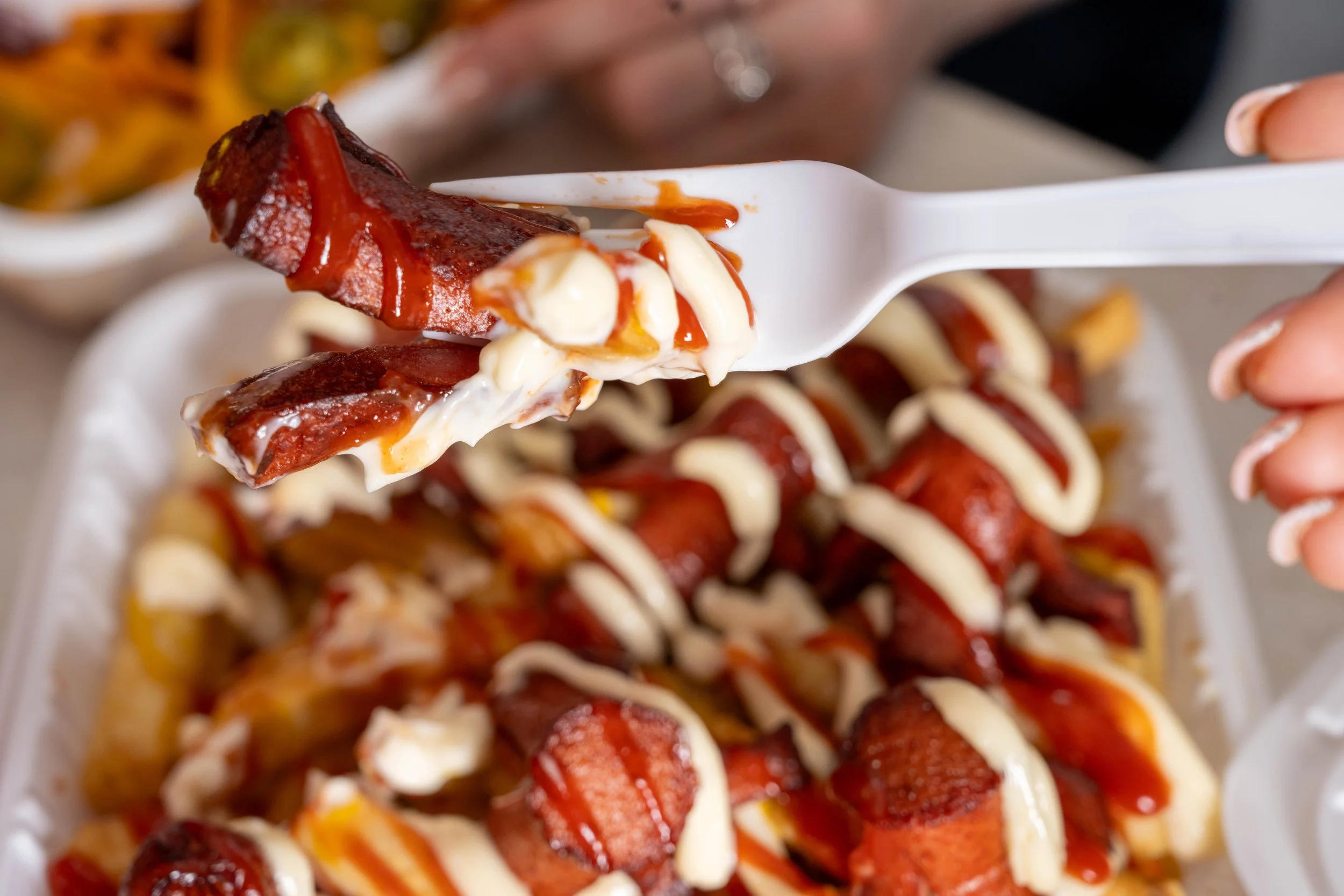 eating hot dog-6157.jpg