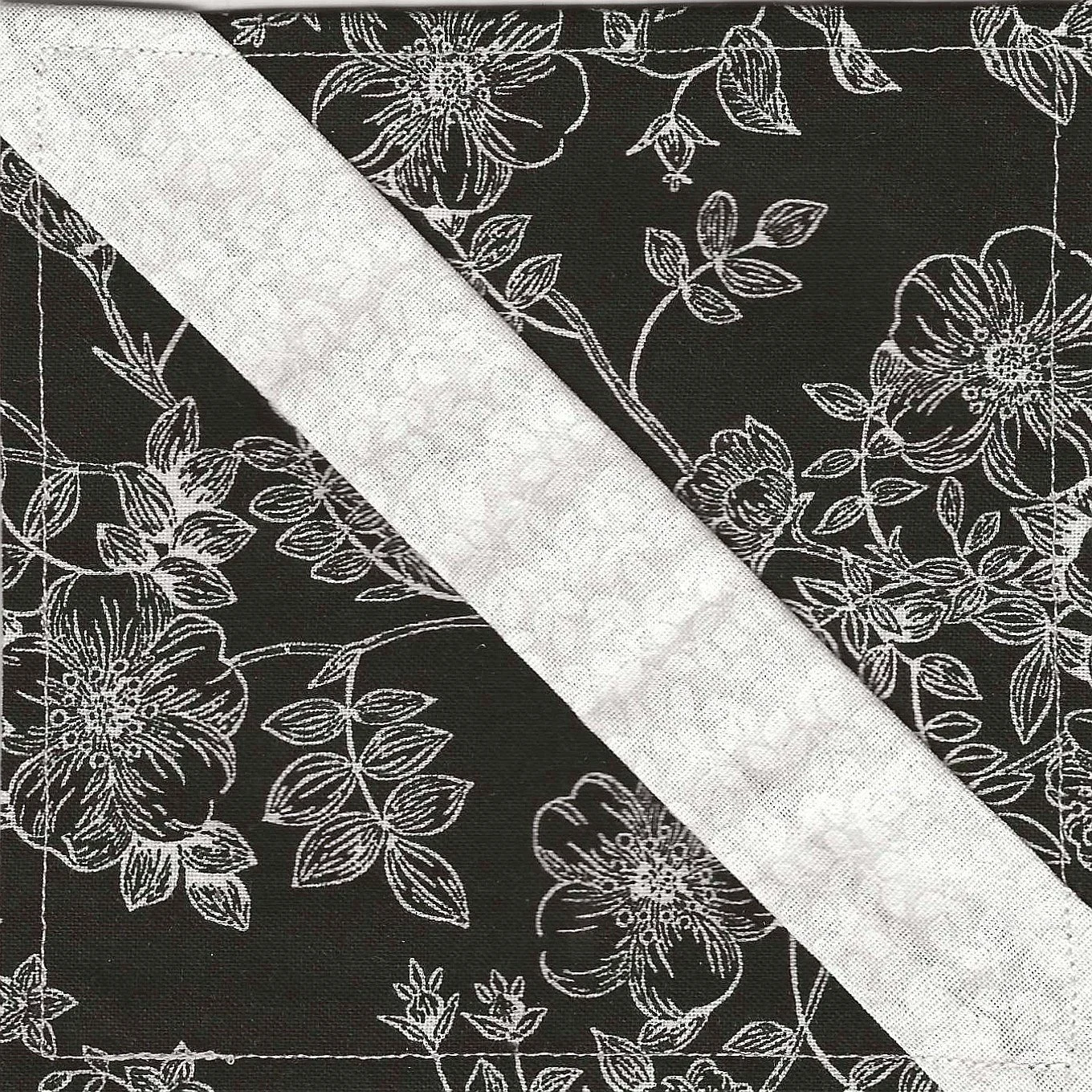 Black with White Flowers (N-11)
Nature Collection