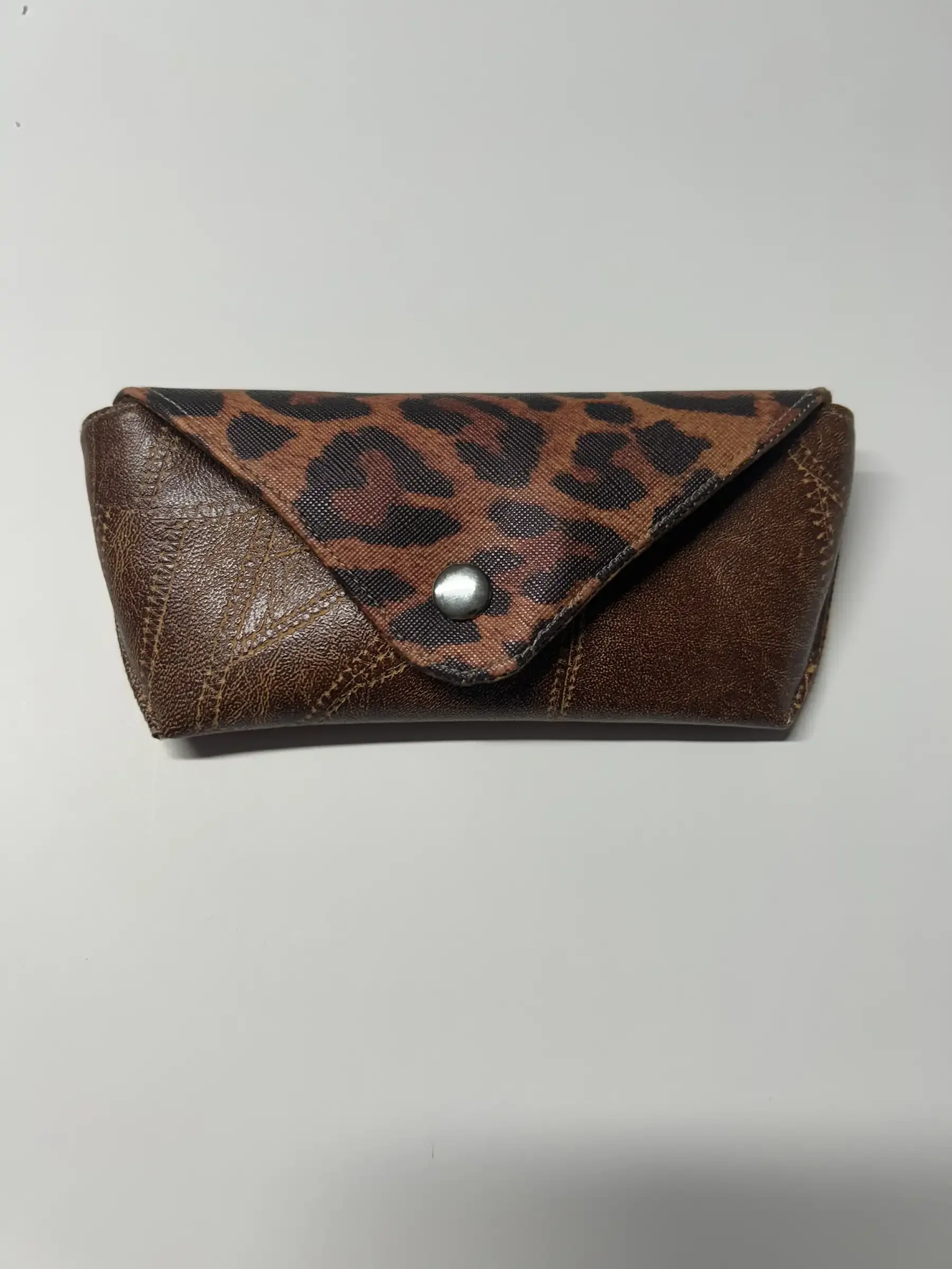 resizeplus_faux leather glasses case .webp 6.webp