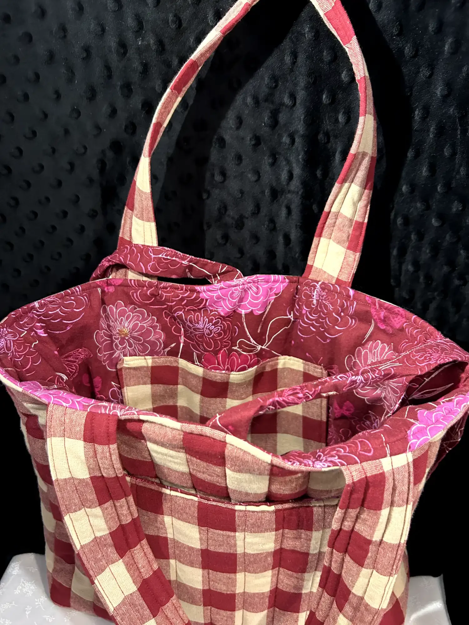 resizeplus_red check bag.webp