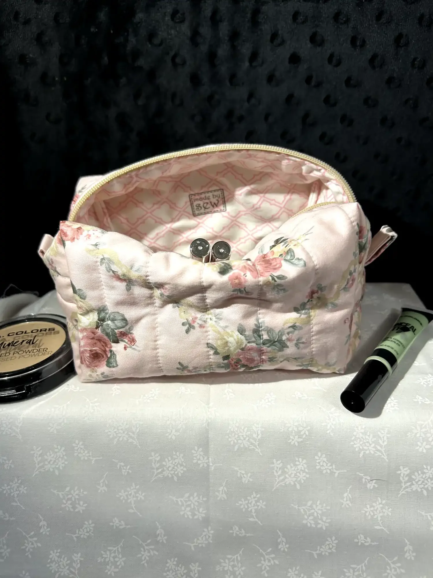 resizeplus_victoria triangle bag.webp