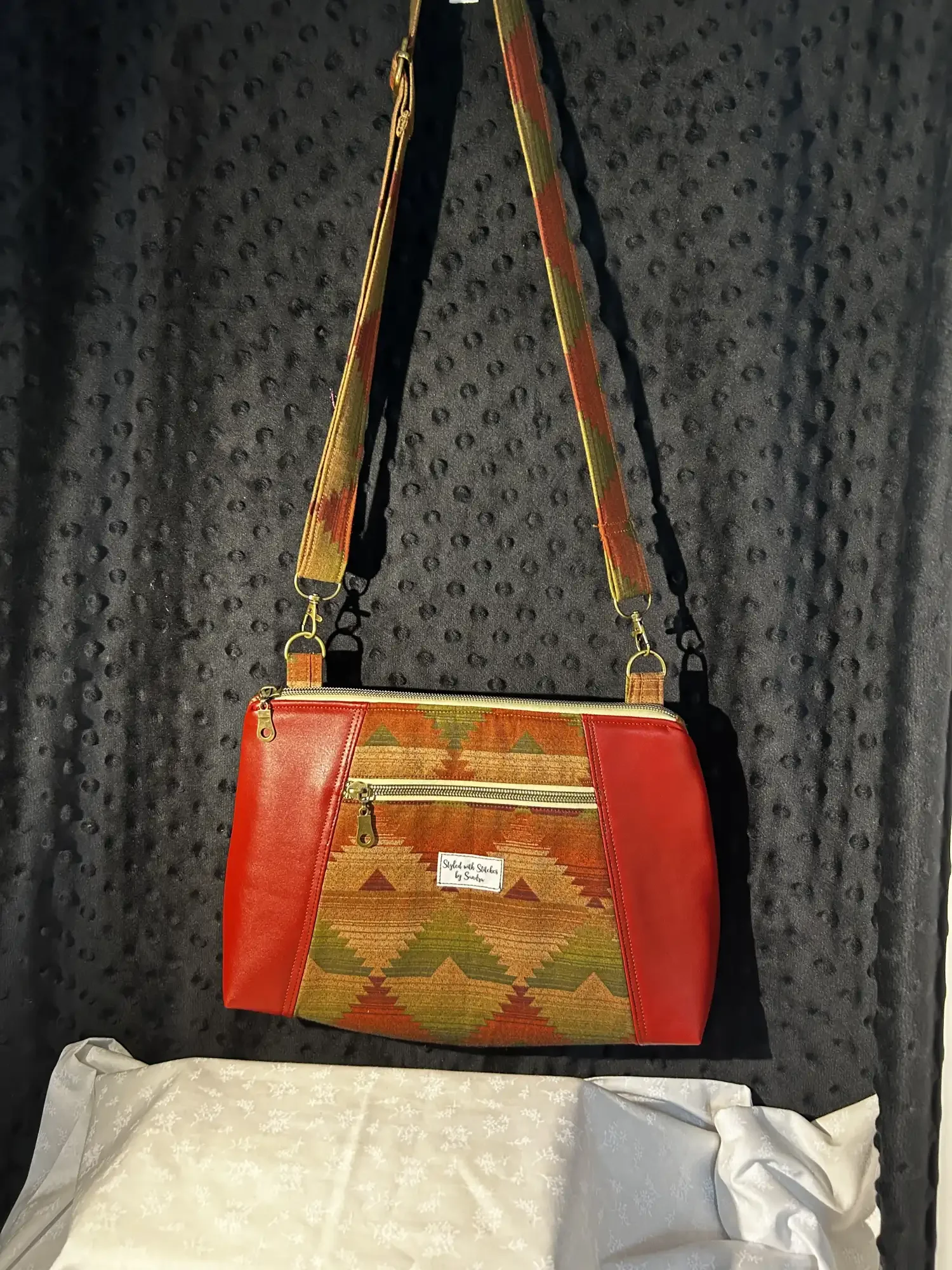 resizeplus_red pocketbook.webp