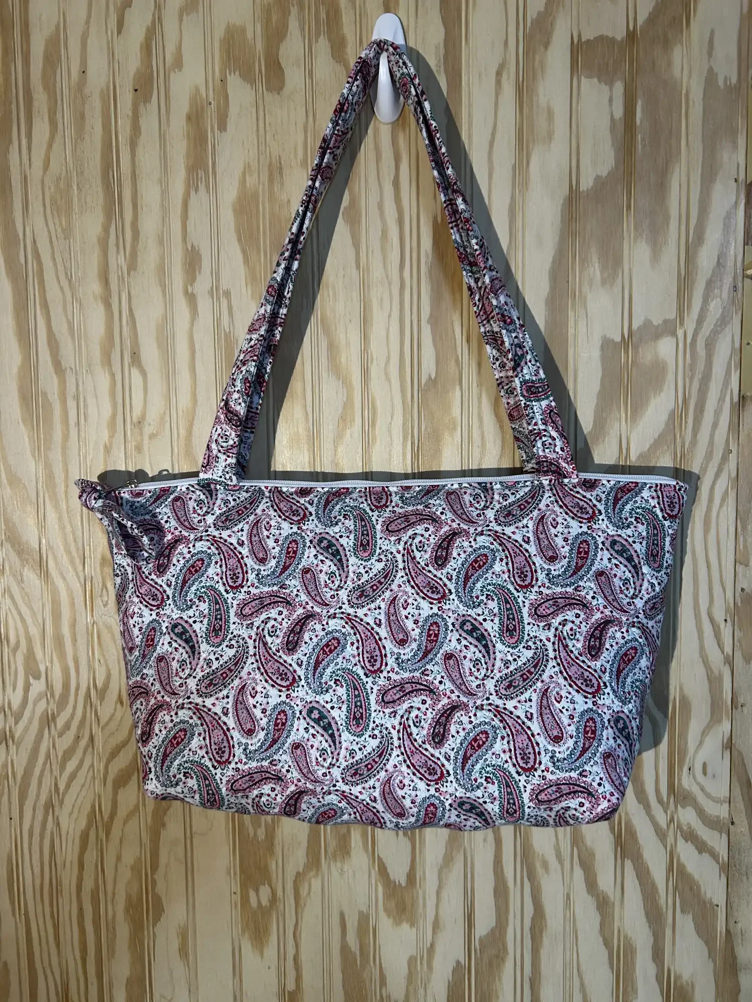 resizeplus_20261013_013702508_paisley tote.webp