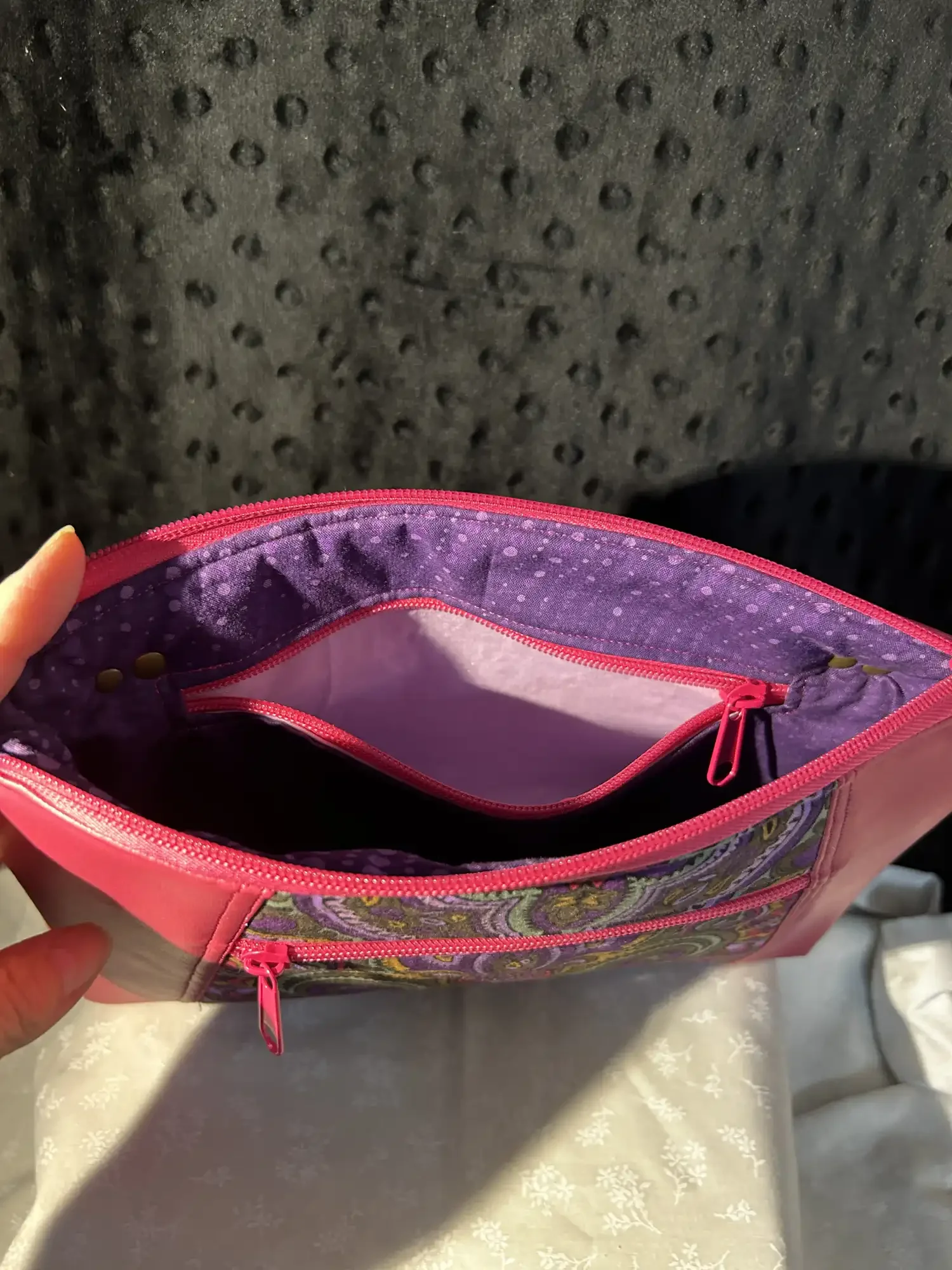 resizeplus_pink pocketbook 1.webp