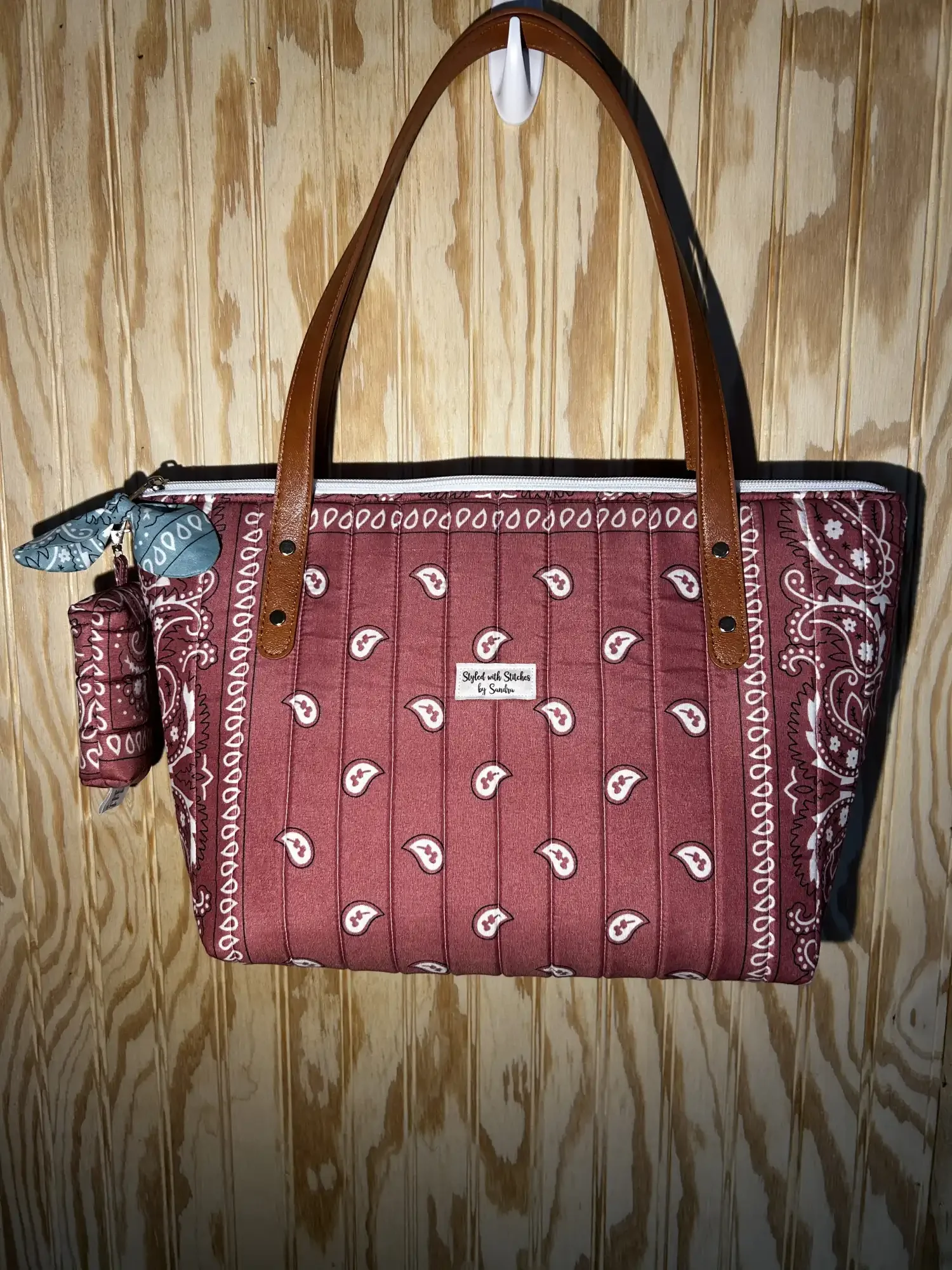 resizeplus_20261013_014349560_pink tote 2.webp