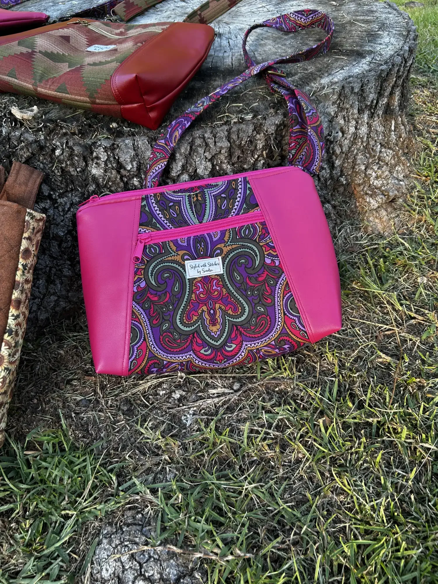 resizeplus_pink pocketbook.webp