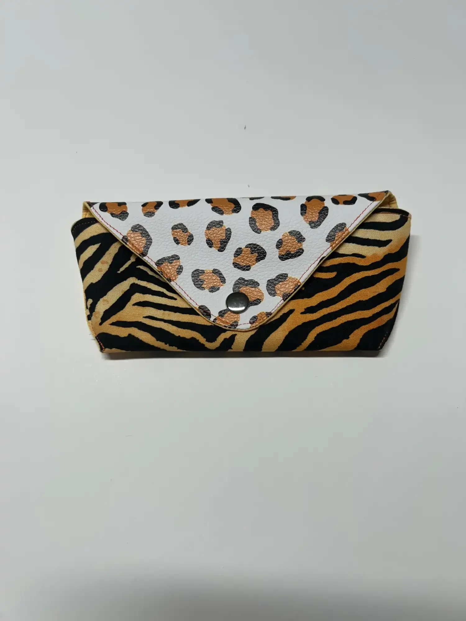 resizeplus_fabric glasses case 9.webp tiger.webp