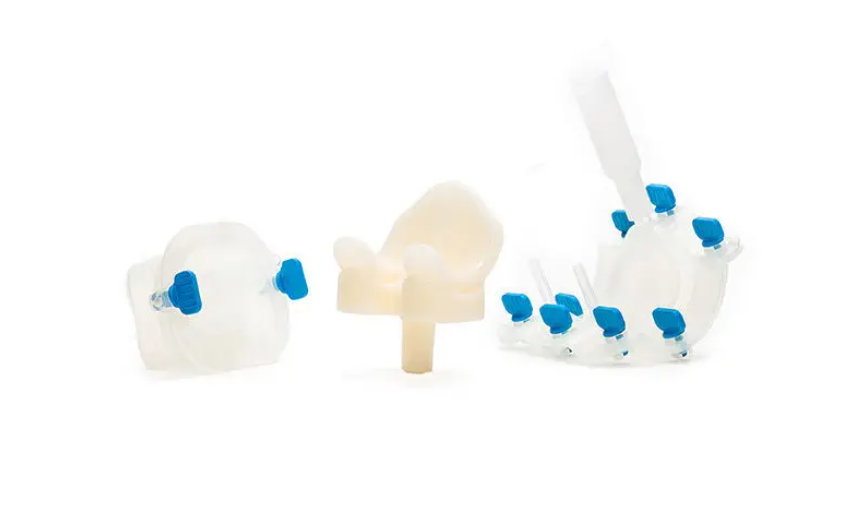 El SpaceFlex Knee G21 Cuenta con un diseño patentado y garantizado de anti-dislocación/ luxamiento.