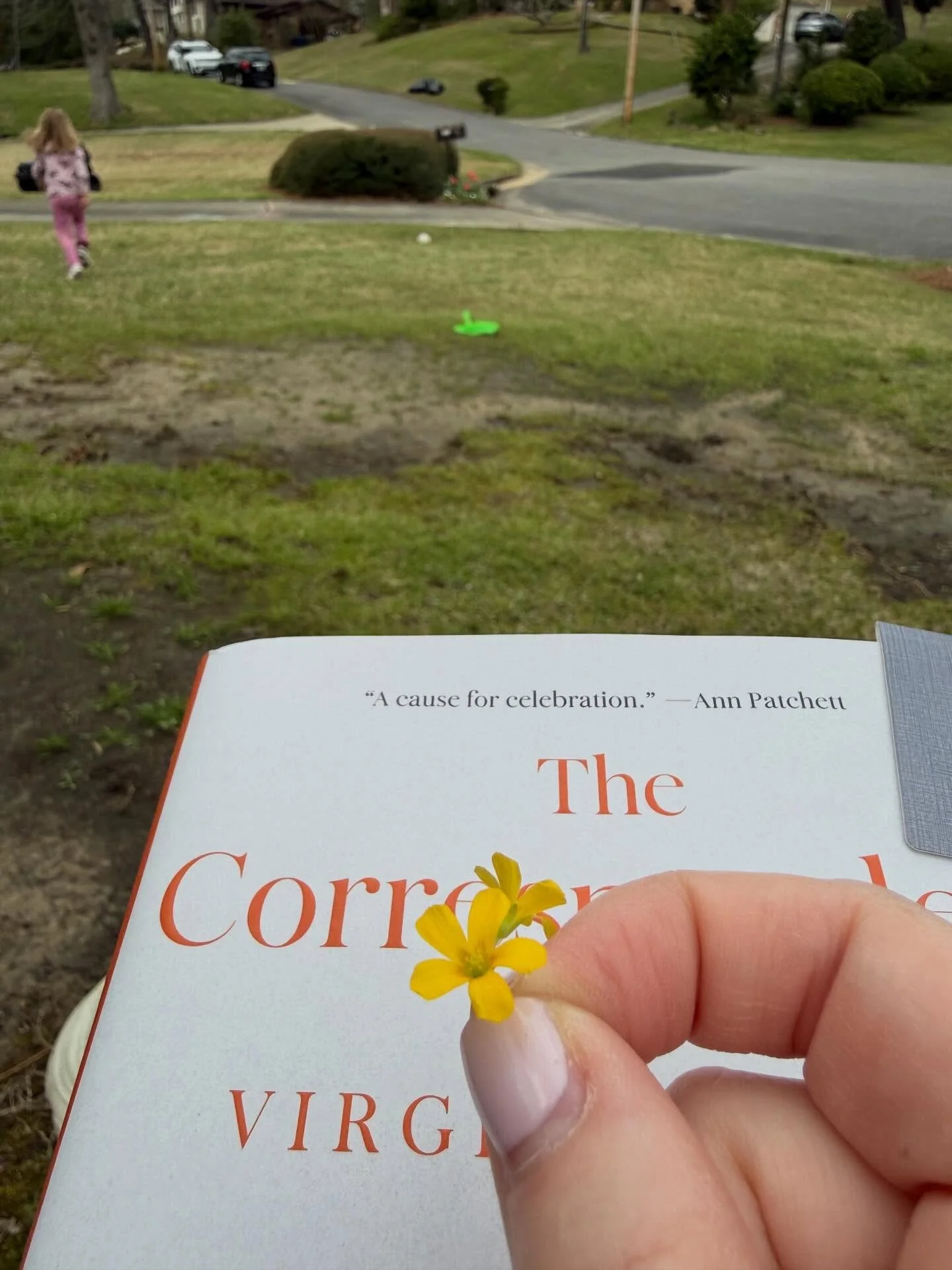 Tiny treasures from my tiny treasure. 🌼💞 Enjoyed reading in the sunshine this gorgeous spring weekend! #bookstagram #writer #authorlife #aspiringauthor #writersofinstagram