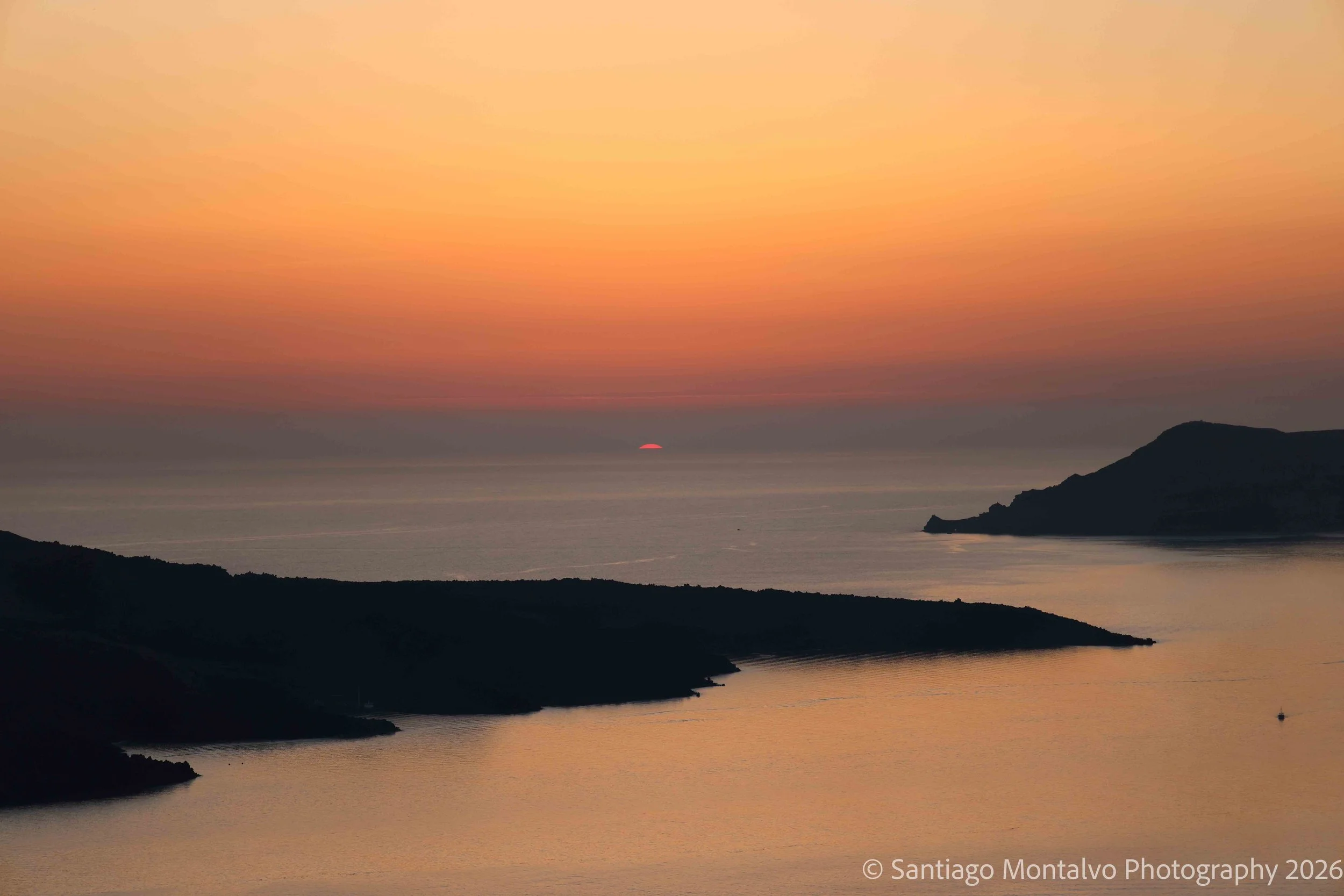 Santorini Sunset 2021-24.jpg