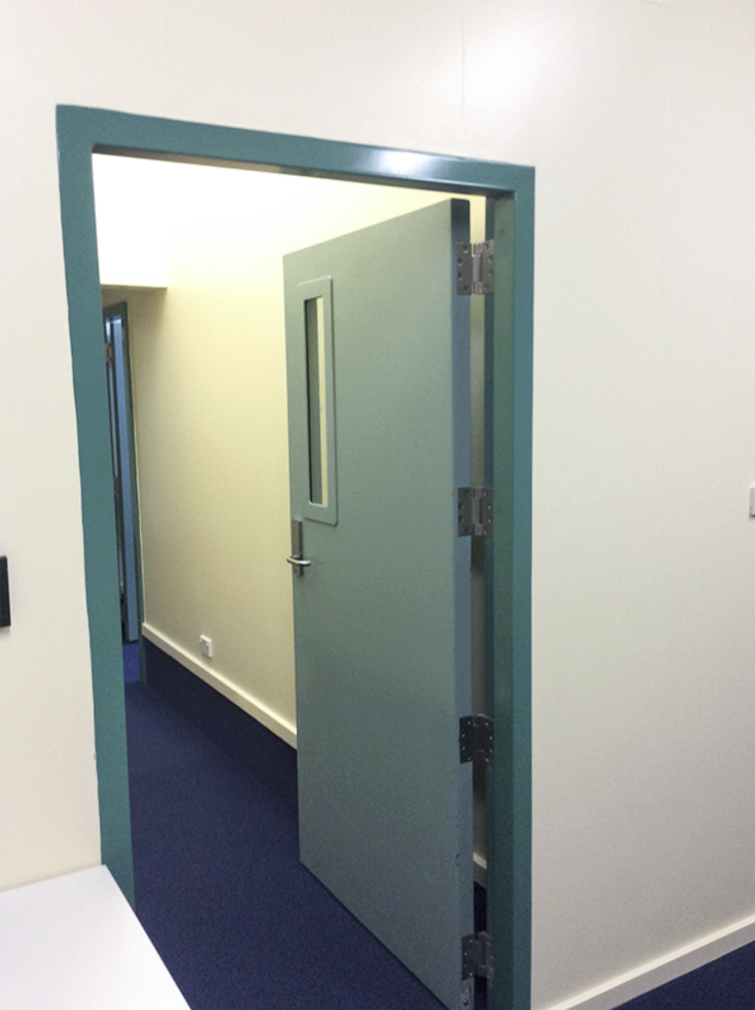 SE2 Medium Security Door.png