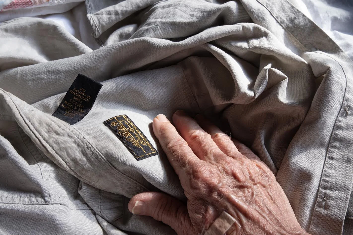 Bill Helsel, Getting Dressed, Challenge Lab 02: Self Fragmented