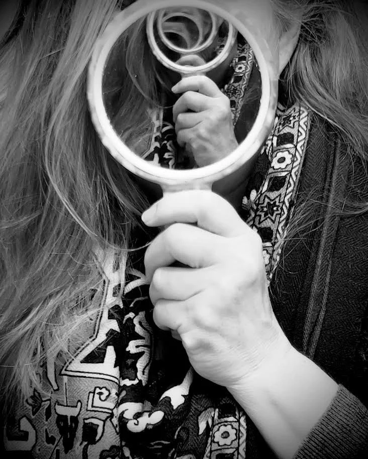 Robin Sullivan, "Lost in Self Reflection" 