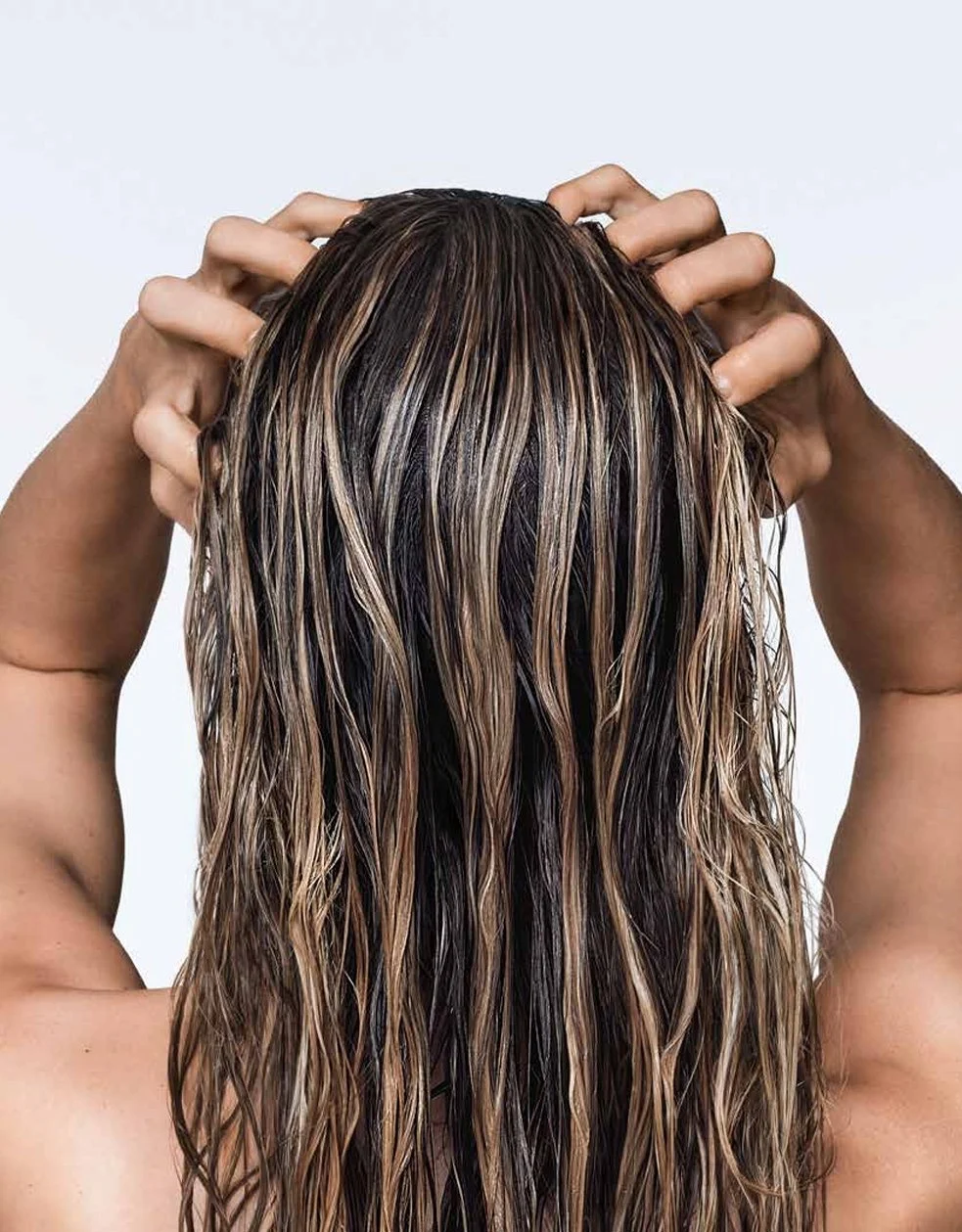 Dimensional blonde highlighted hair inspiration