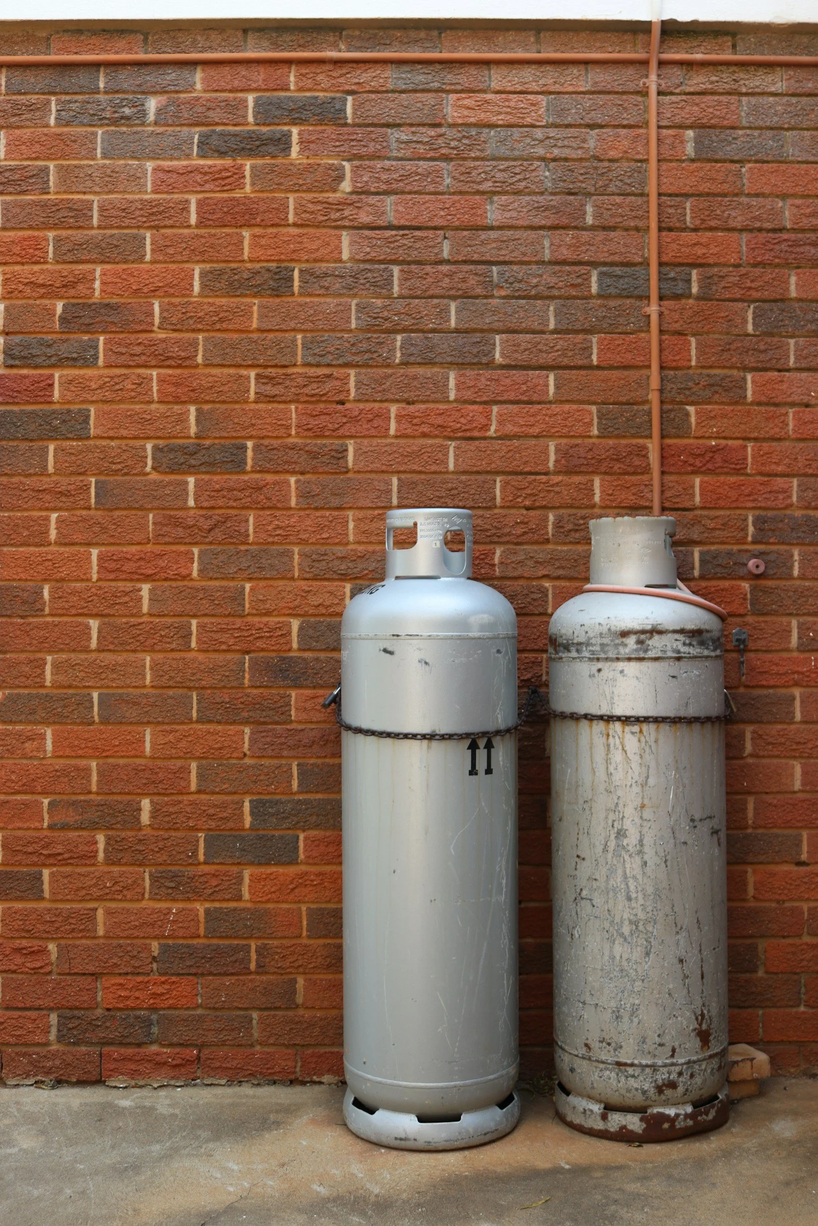 Heat Pump vs Gas Hot Water: Which Is Better for Blue Mountains Homes?