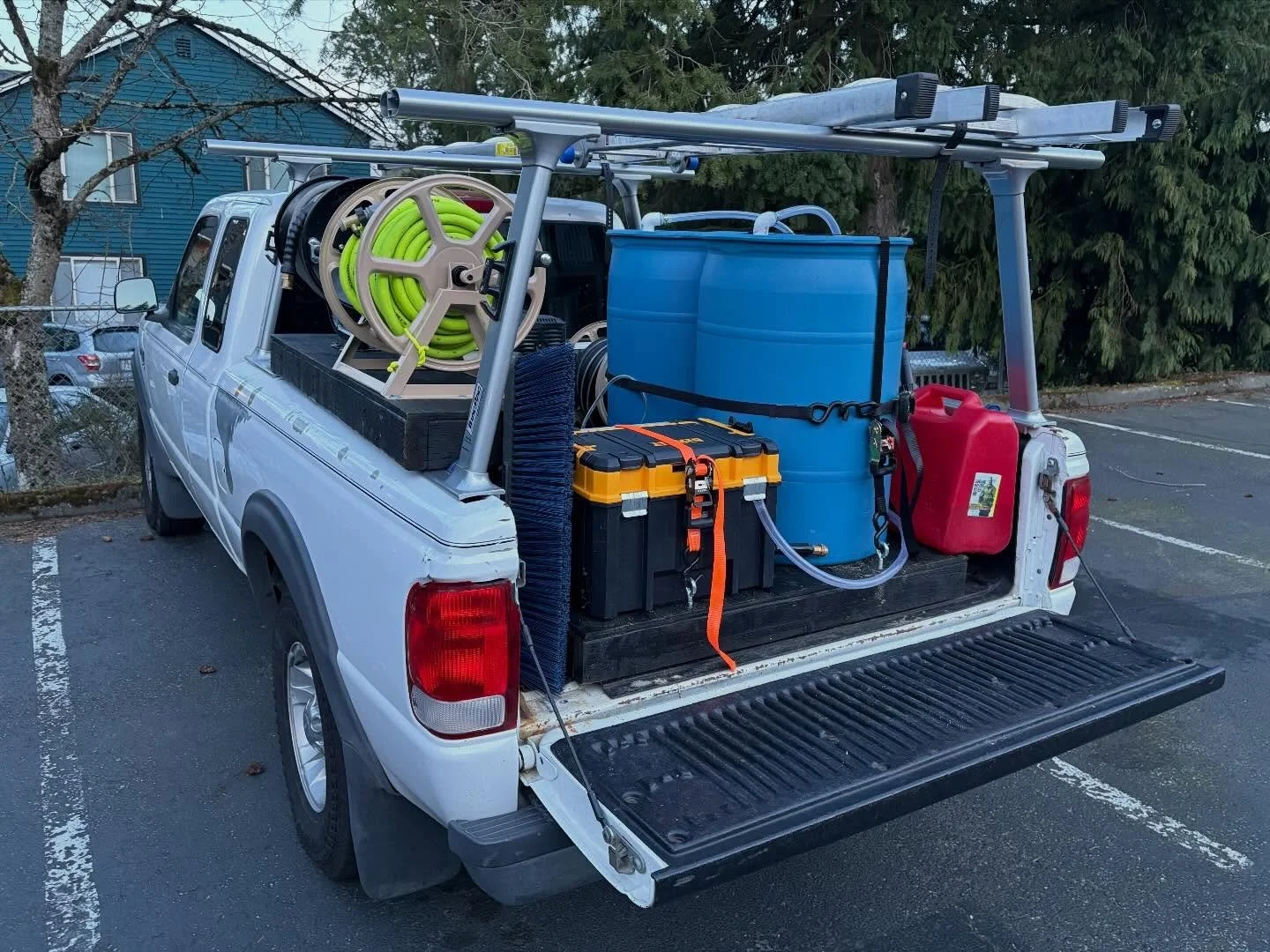 🚛 Current pressure wash/soft wash set-up 🚛

#pressurewashing #softwashing #bellingham #bellinghamrealestate