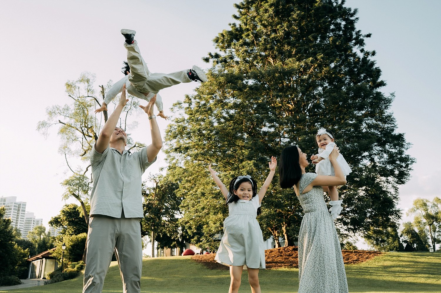 family-outdoor-photoshoot-singapore-botanic-gardens-02.jpg