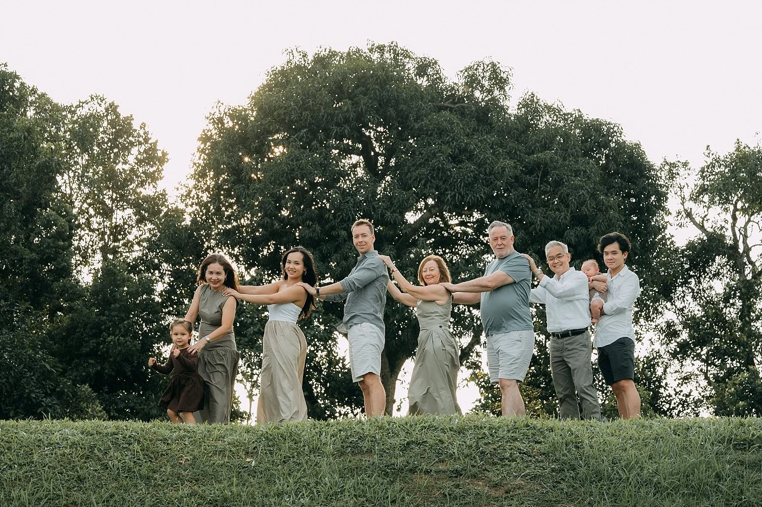 Outdoor Family Shoot at Botanic Gardens Gallop Extension