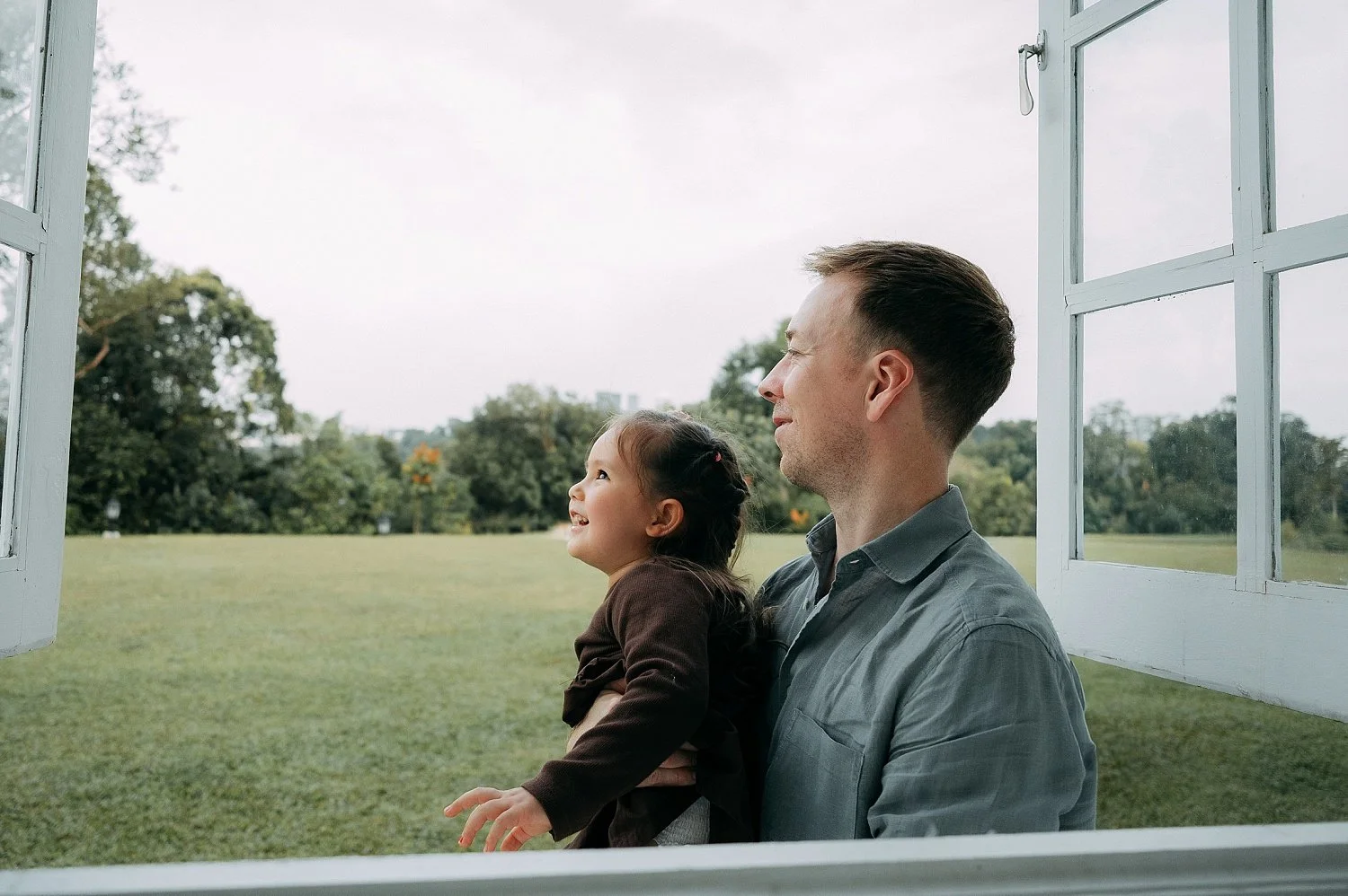 Outdoor Family Shoot at Botanic Gardens Gallop Extension