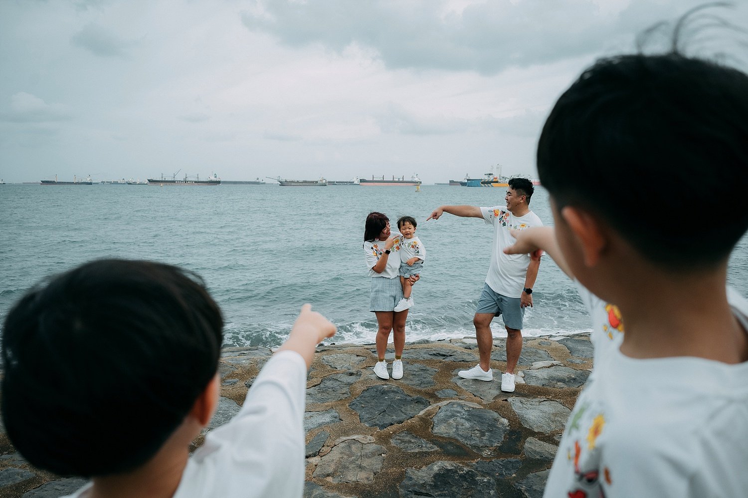 Family Photography session beside Marina Barrage
