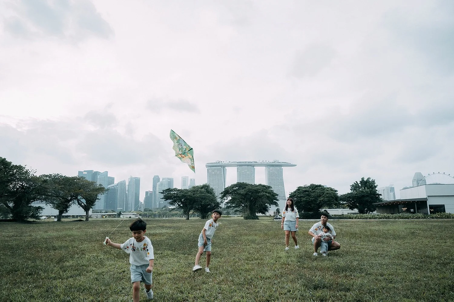 Family Photography session beside Marina Barrage