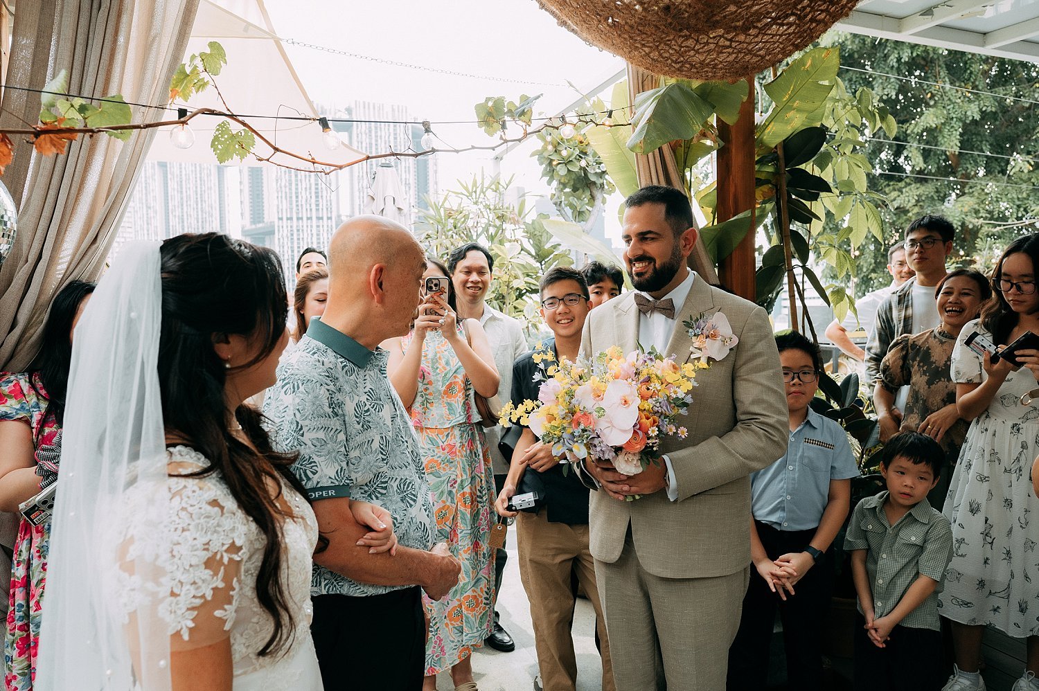 Alani, Kada Maxwell.