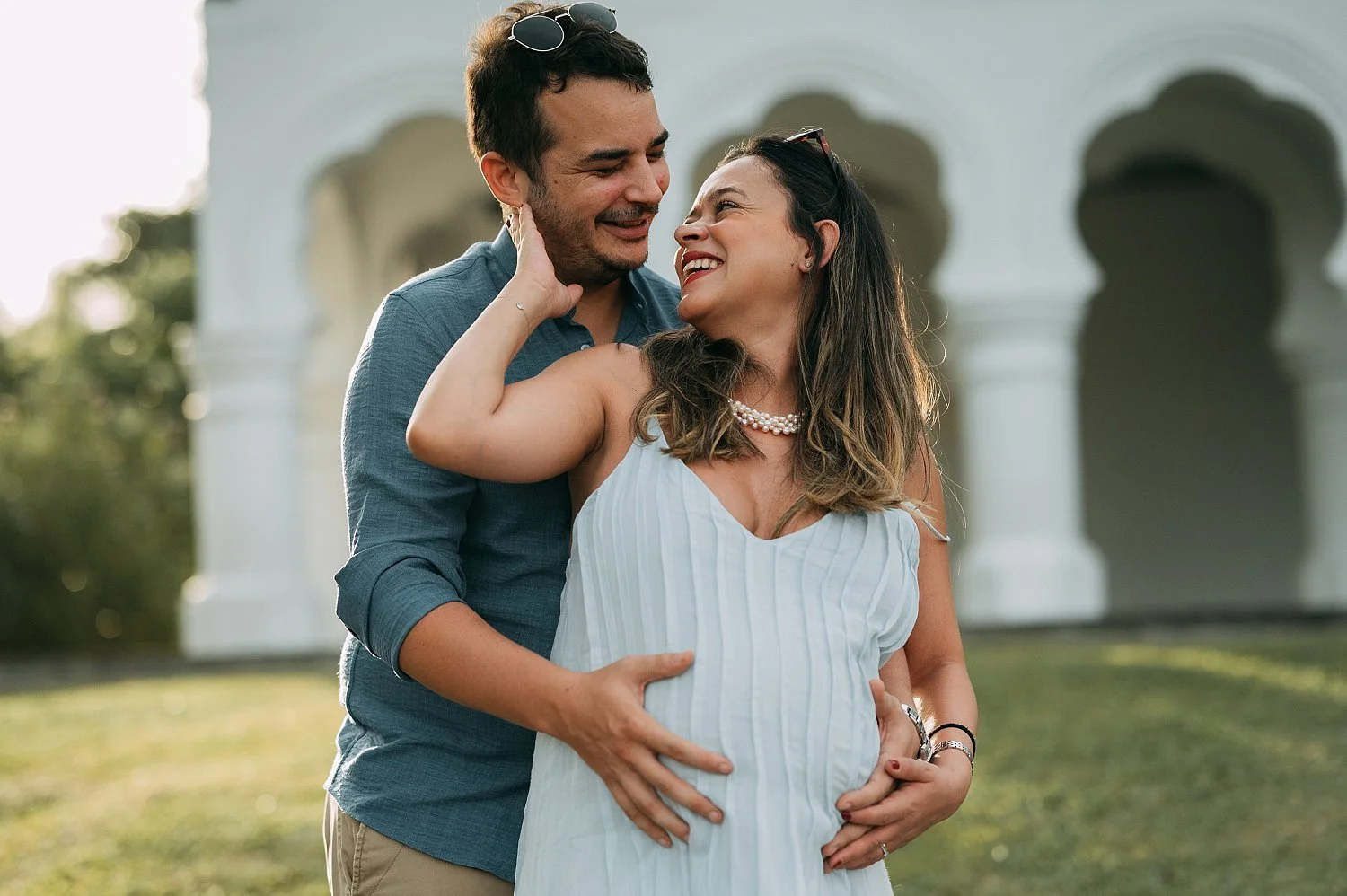 candid-maternity-photoshoot-botanic-gardens-singapore-002.jpg
