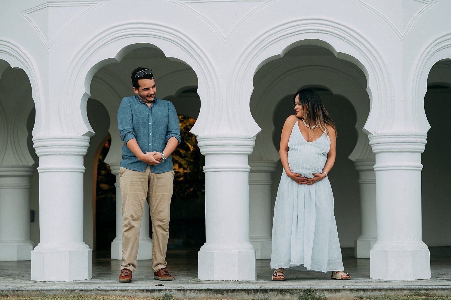 candid-maternity-photoshoot-botanic-gardens-singapore-004.jpg