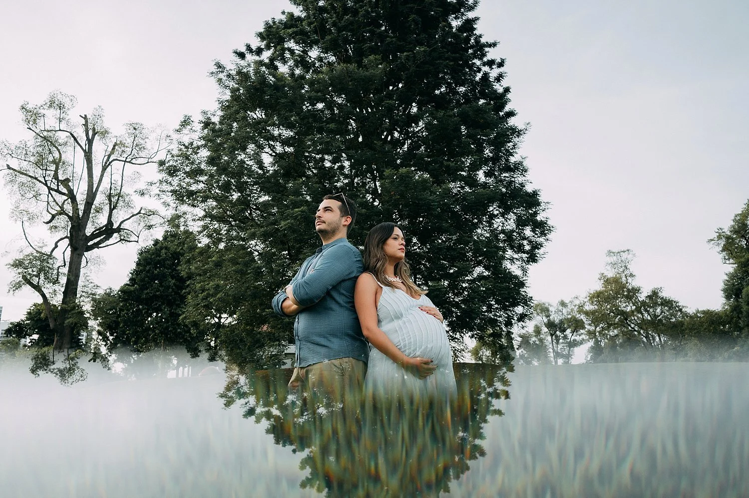 candid-maternity-photoshoot-botanic-gardens-singapore-008.jpg