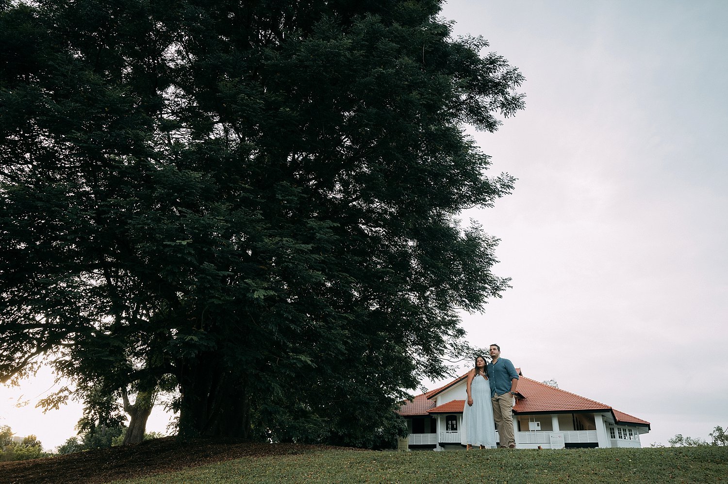 candid-maternity-photoshoot-botanic-gardens-singapore-015.jpg