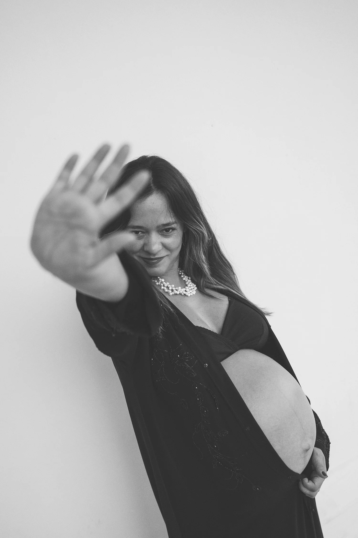 candid-maternity-photoshoot-botanic-gardens-singapore-020.jpg