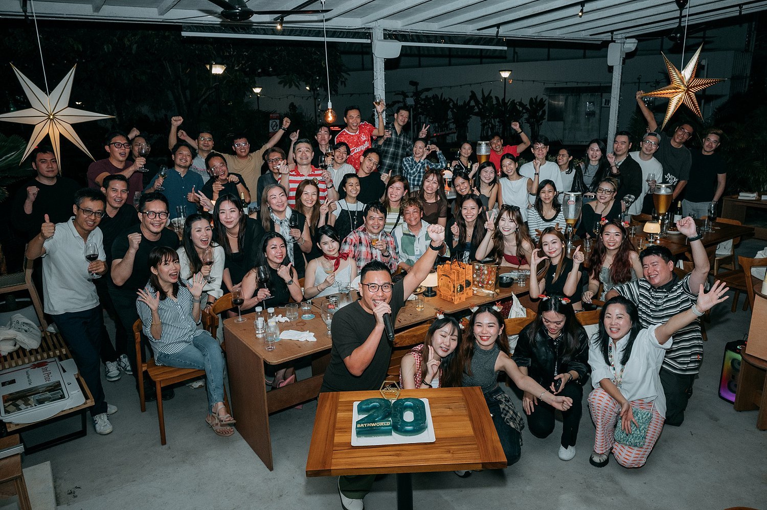 Capturing Milestones: Bathworld’s 20th Anniversary and Christmas Corporate Celebration