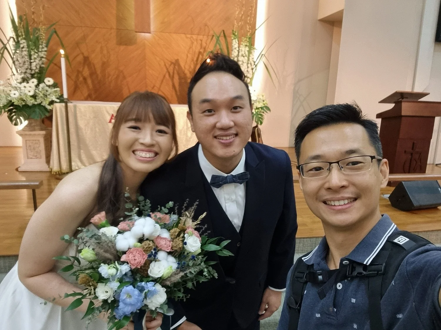 Documentary wedding photographer in Singapore capturing candid emotions and true stories during a wedding day.