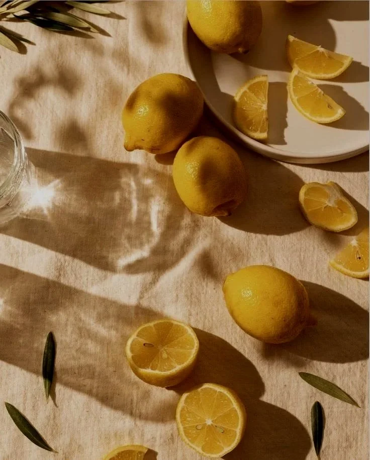 photo of pears and apples